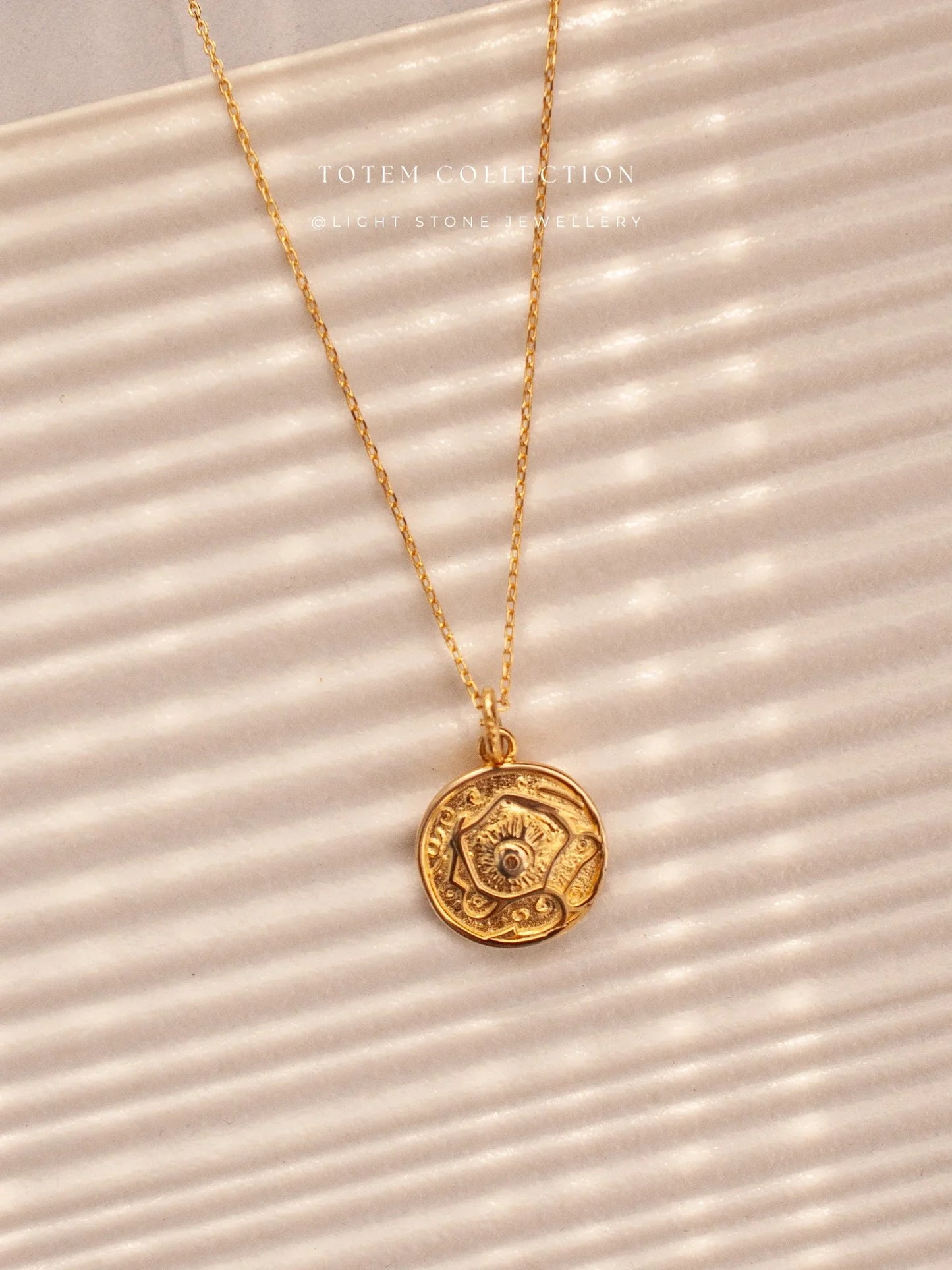 Totem Pottery Circular Necklace