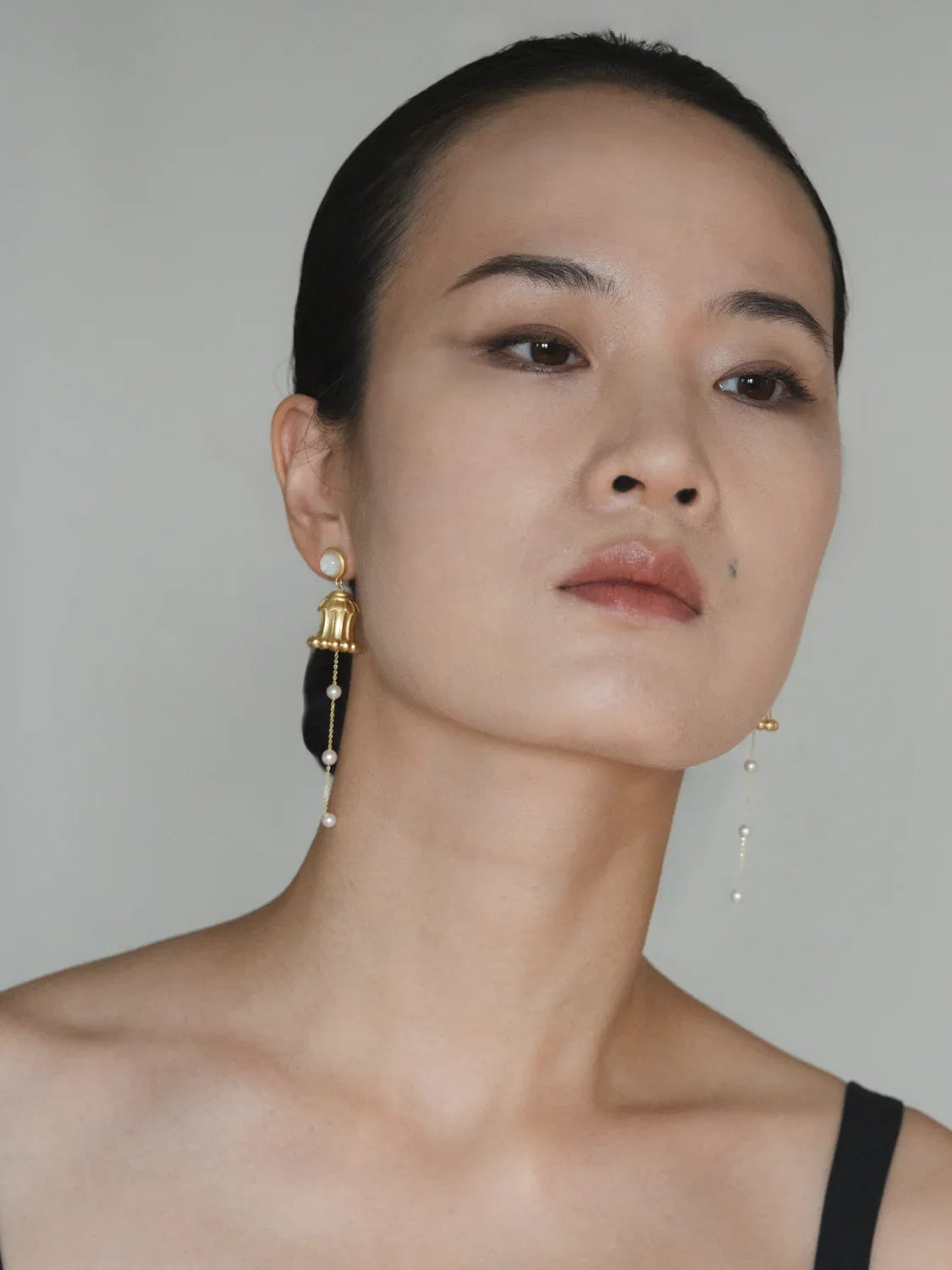 Silk Road Hua Gai Pearl Ear Stud