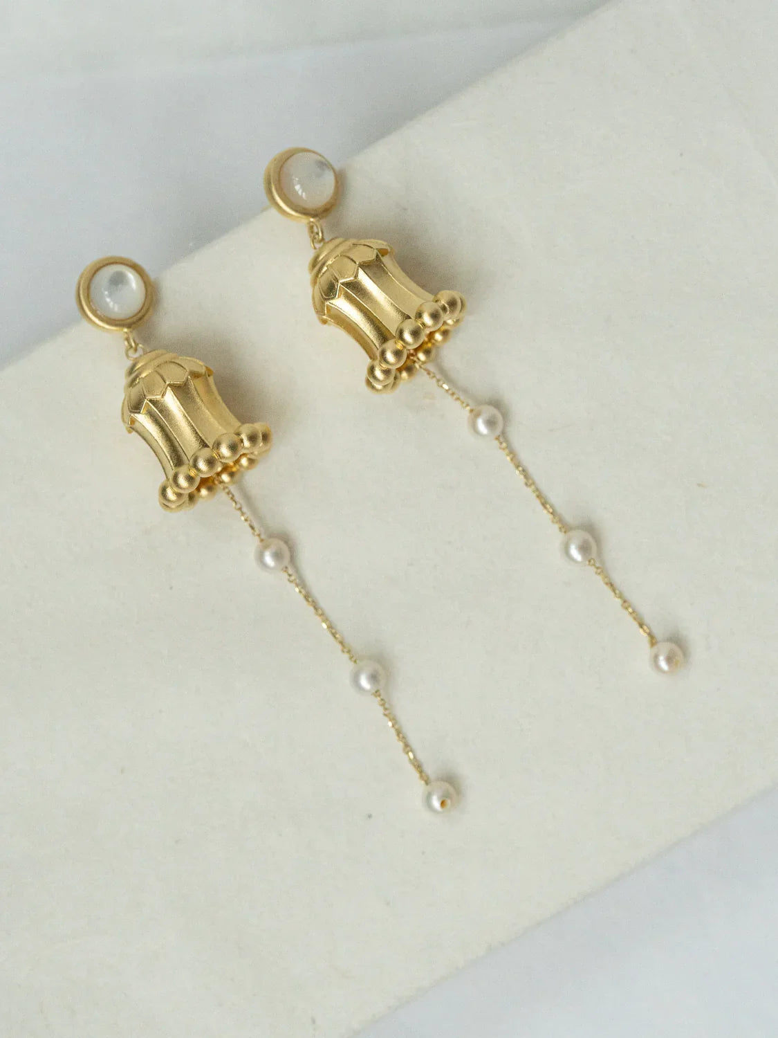 Silk Road Hua Gai Pearl Ear Stud
