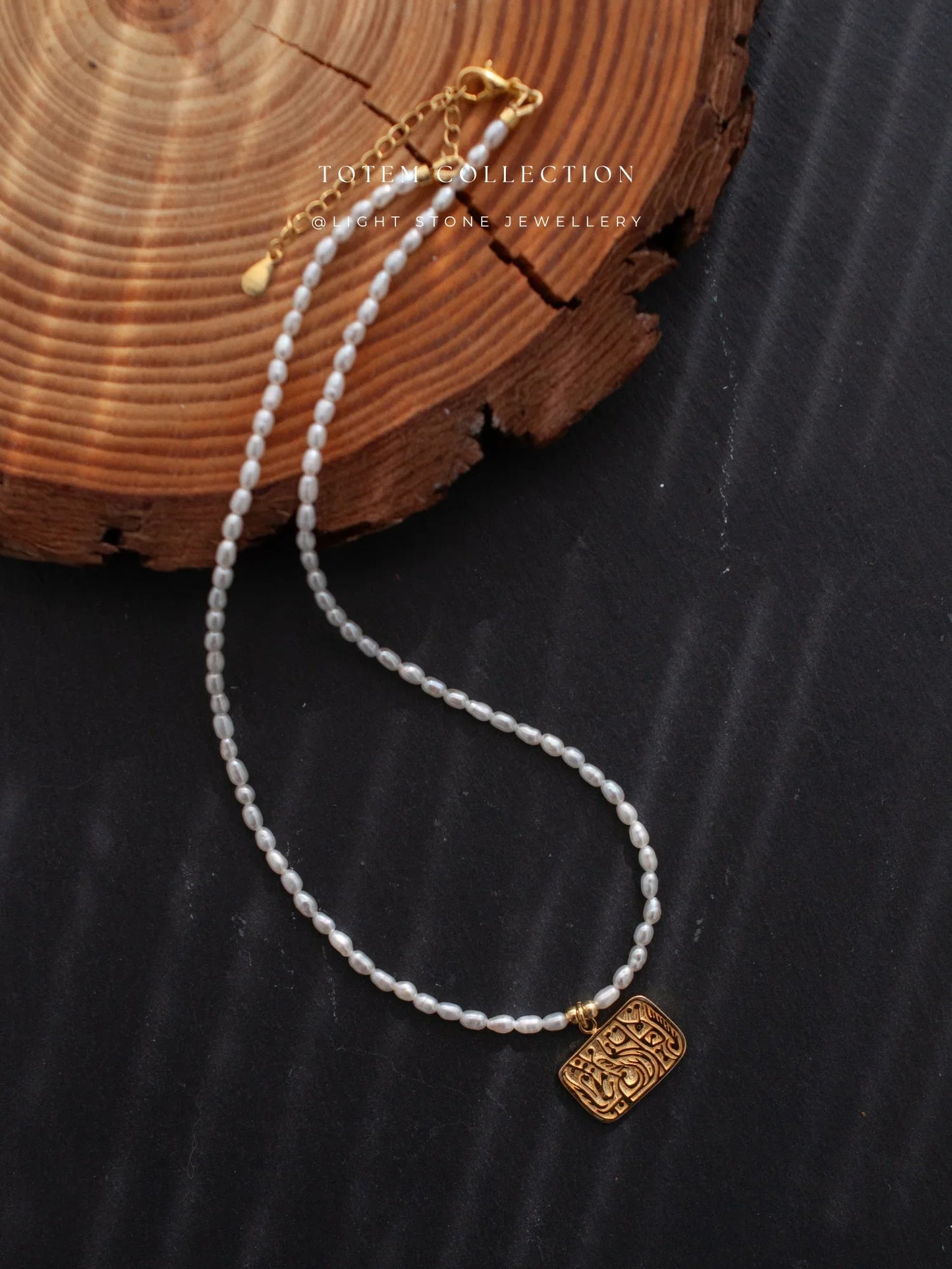 Totem Retro-Modern Phoenix Pearl Necklace