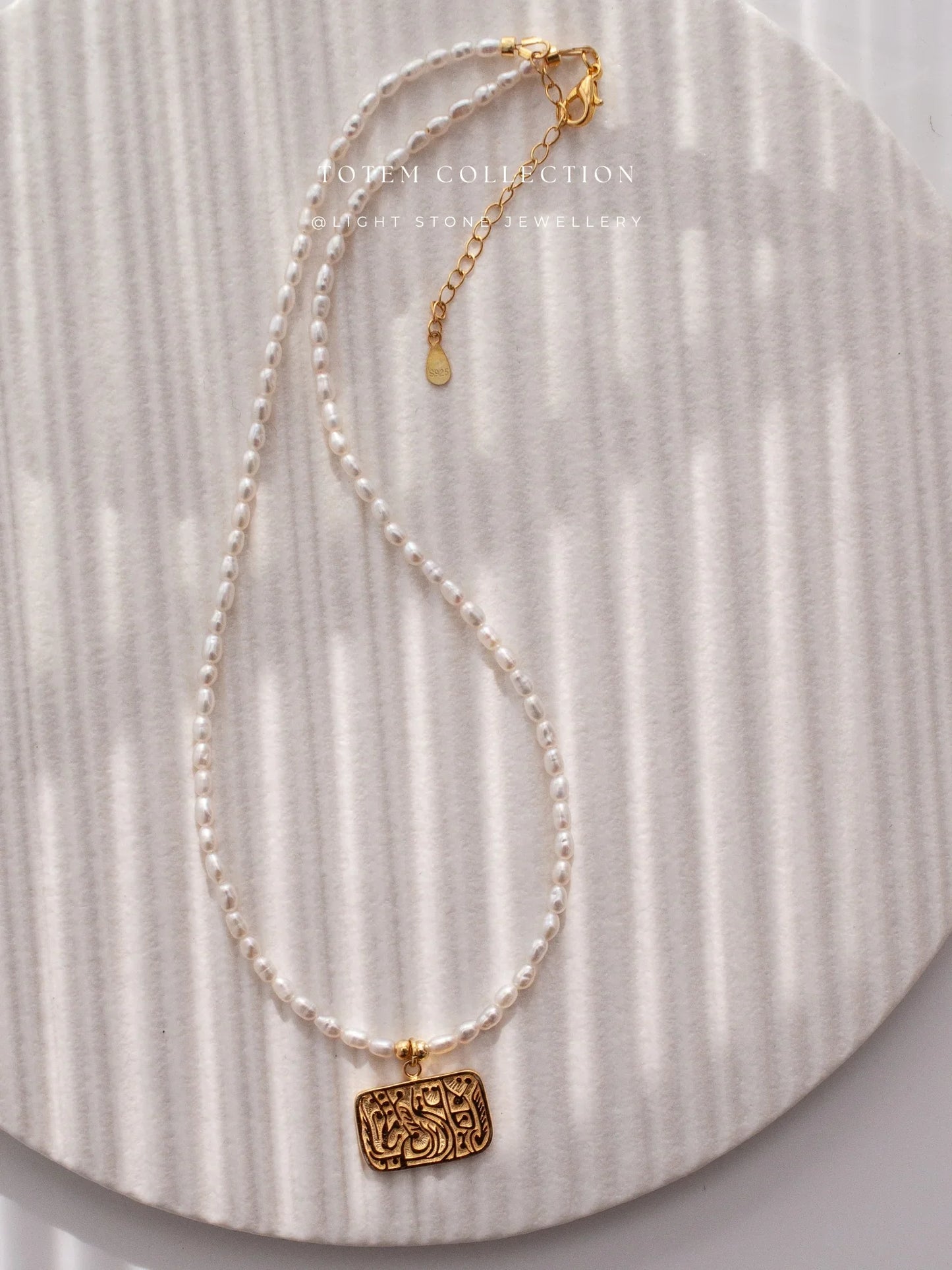 Totem Retro-Modern Phoenix Pearl Necklace