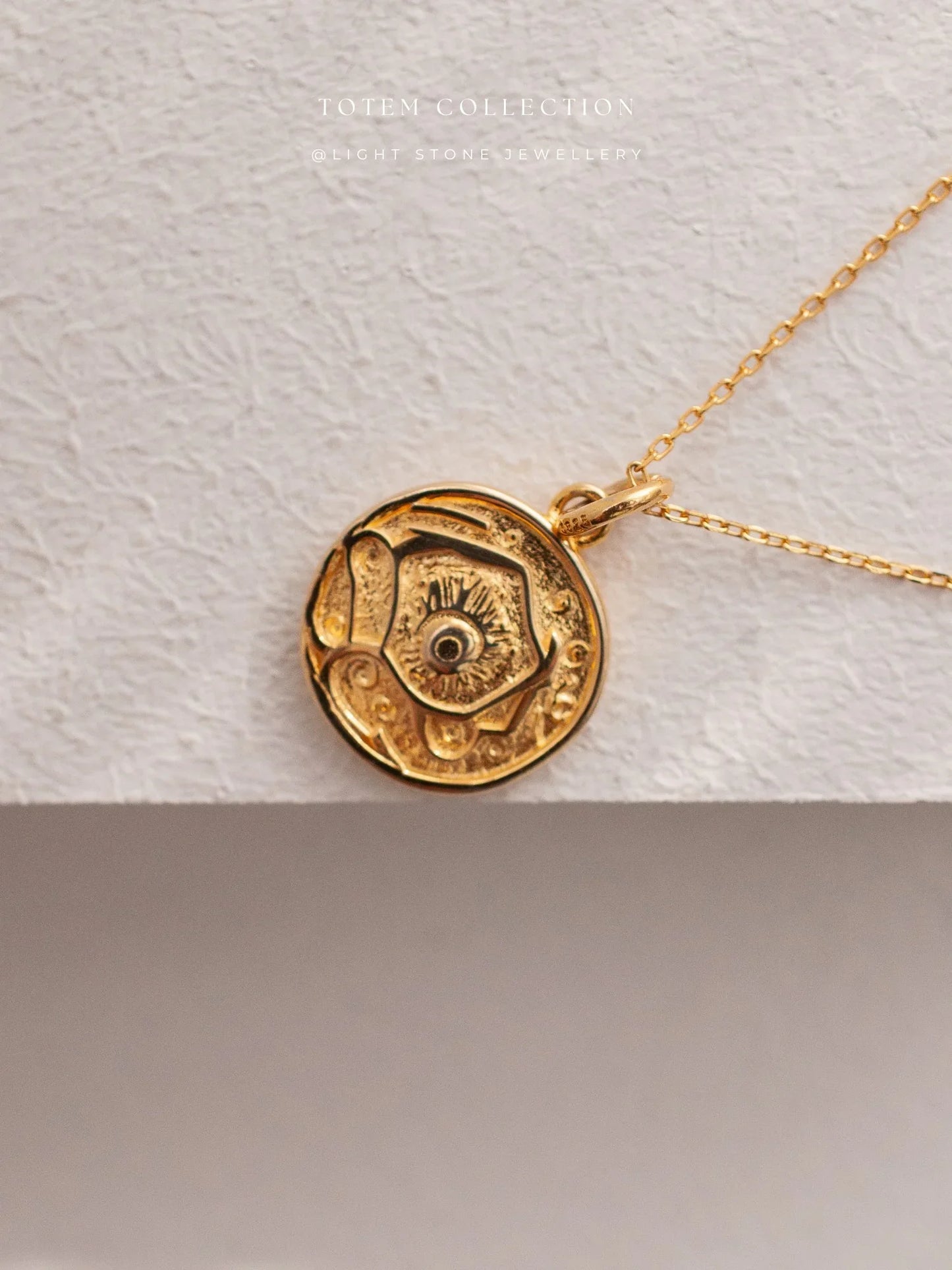 Totem Pottery Circular Necklace