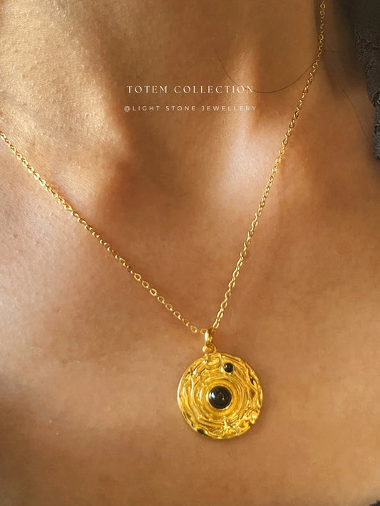 Totem Pot Pattern Necklace