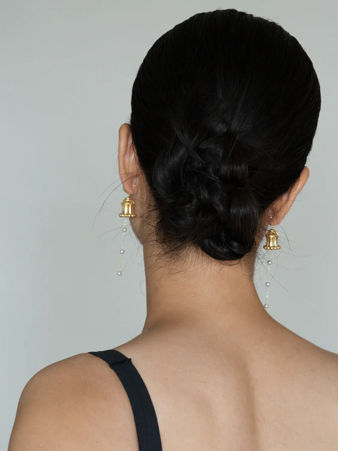 Silk Road Hua Gai Pearl Ear Stud